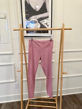 bebe Dusty Rose Textured Leggings